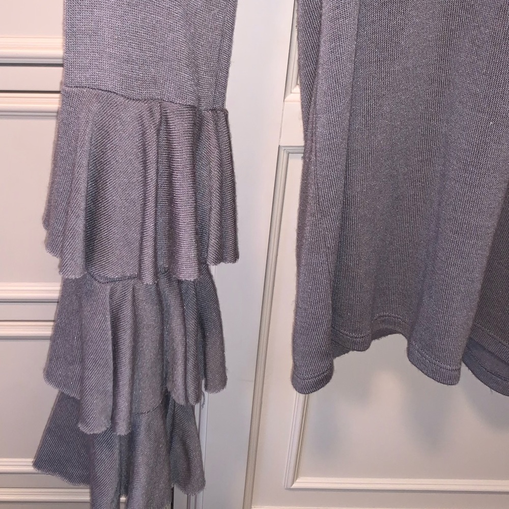 Ruffle Long Sleeve - Picture 3 of 4